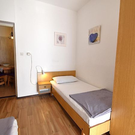 Apartments Zenko Rab Town Exterior photo