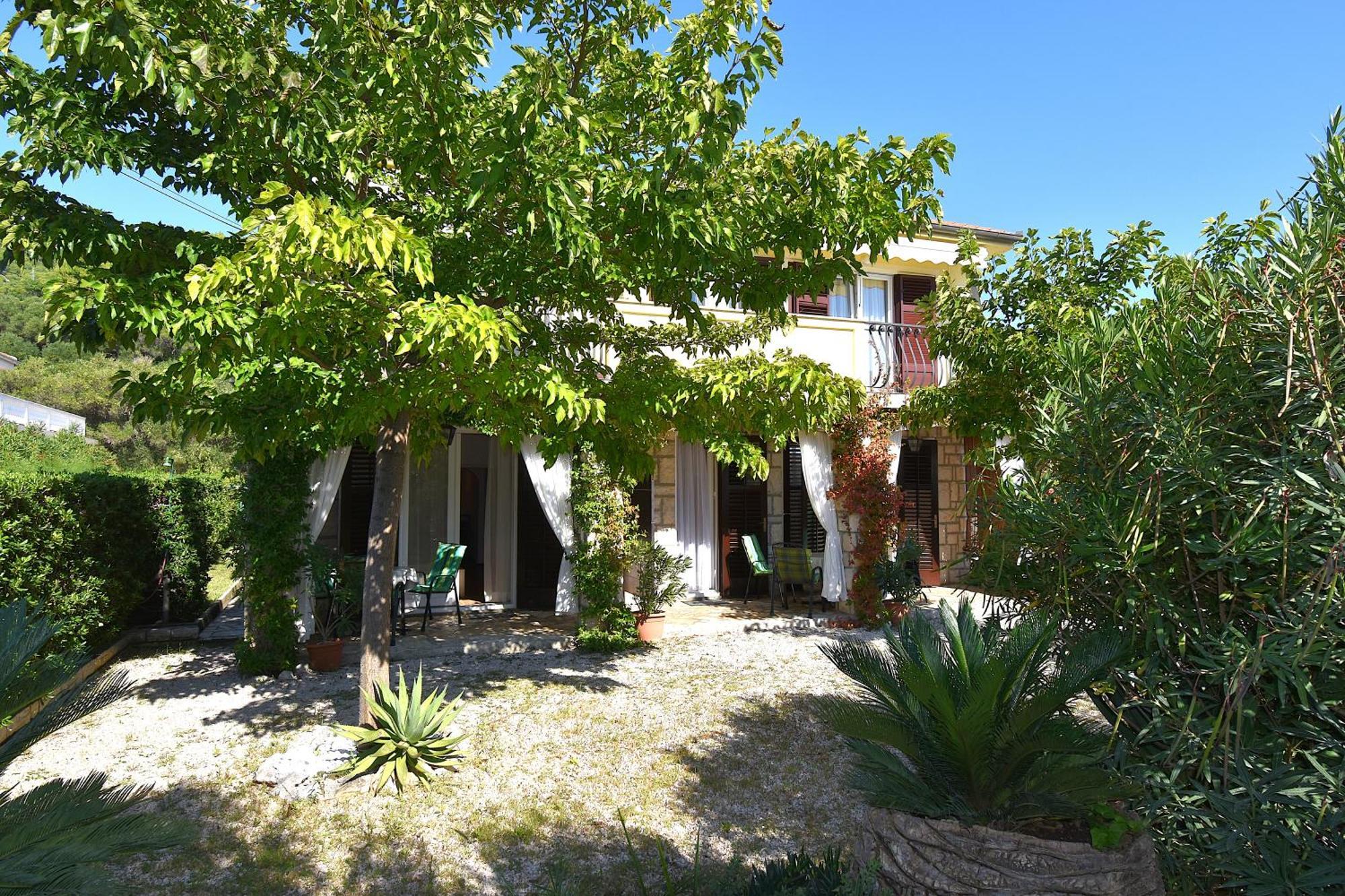 Apartments Zenko Rab Town Exterior photo