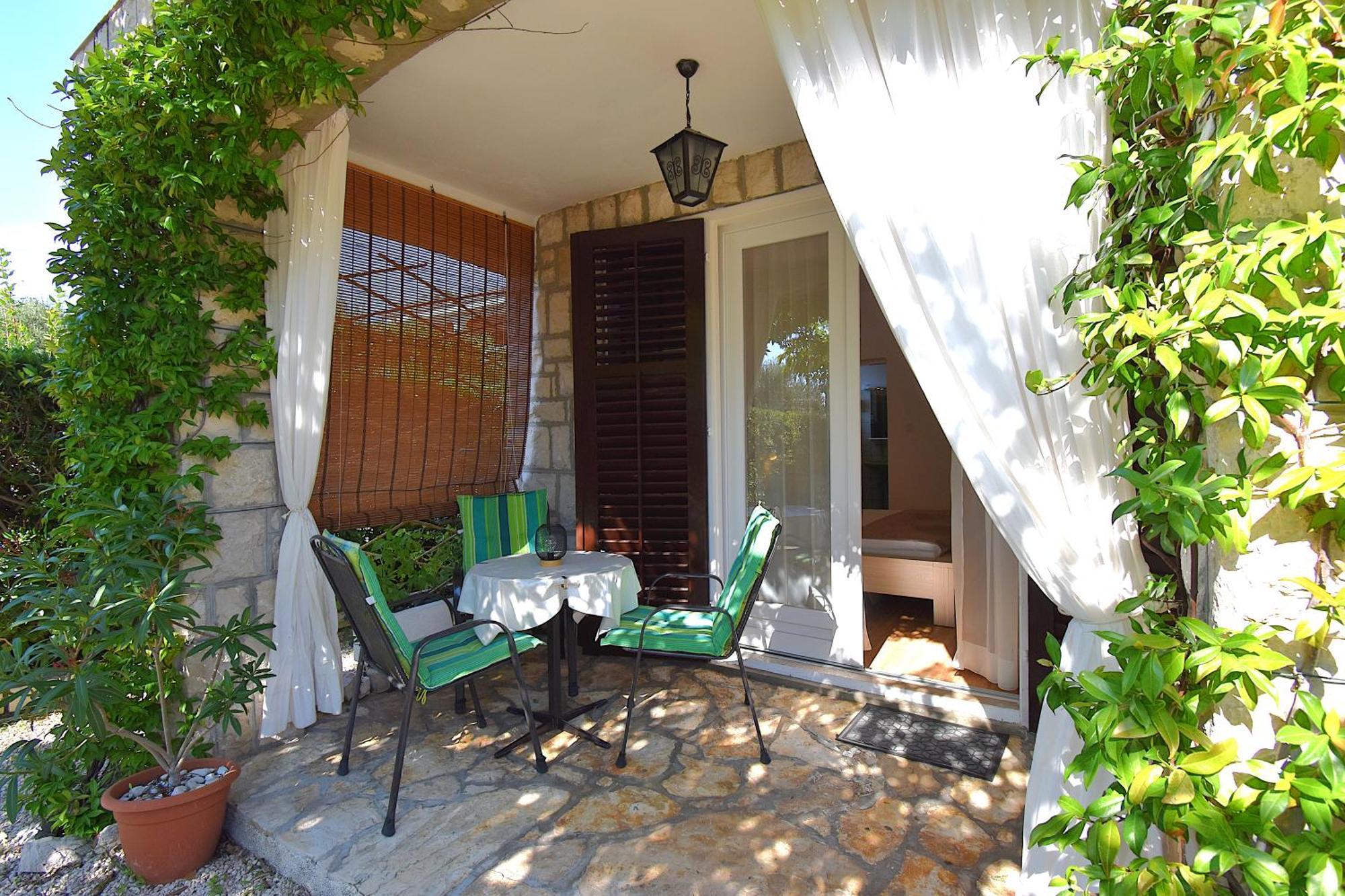 Apartments Zenko Rab Town Exterior photo